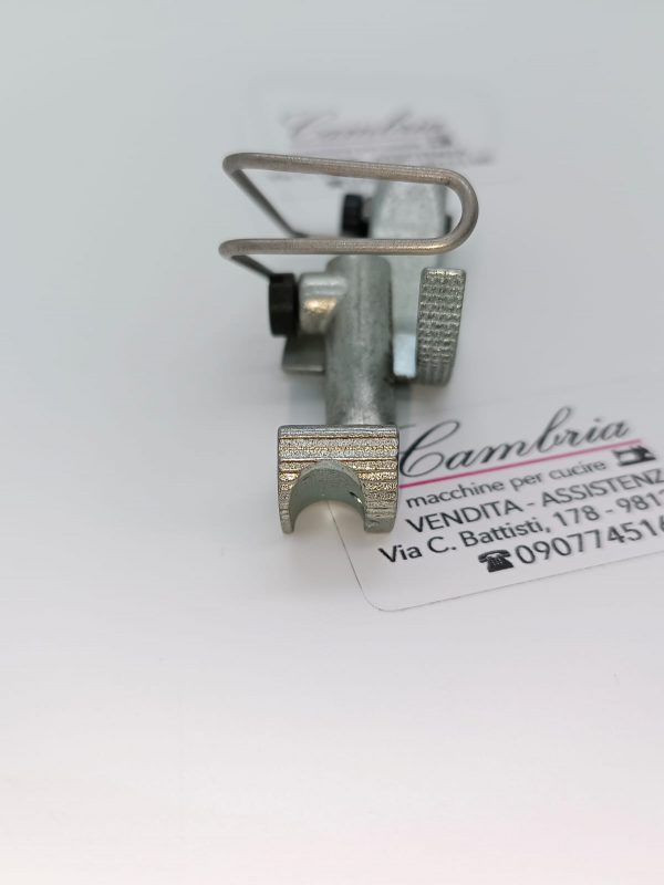 COPPIA PIEDINI SCANALATI 7mm JUKI - immagine 3